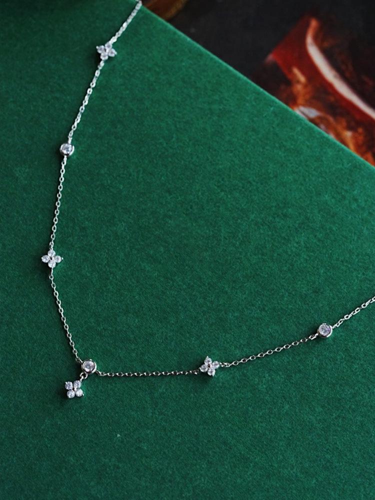 S925 Silver Plated 18K Gold Four-Leaf Clover Lucky Vintage Simple Elegant Collarbone Necklace