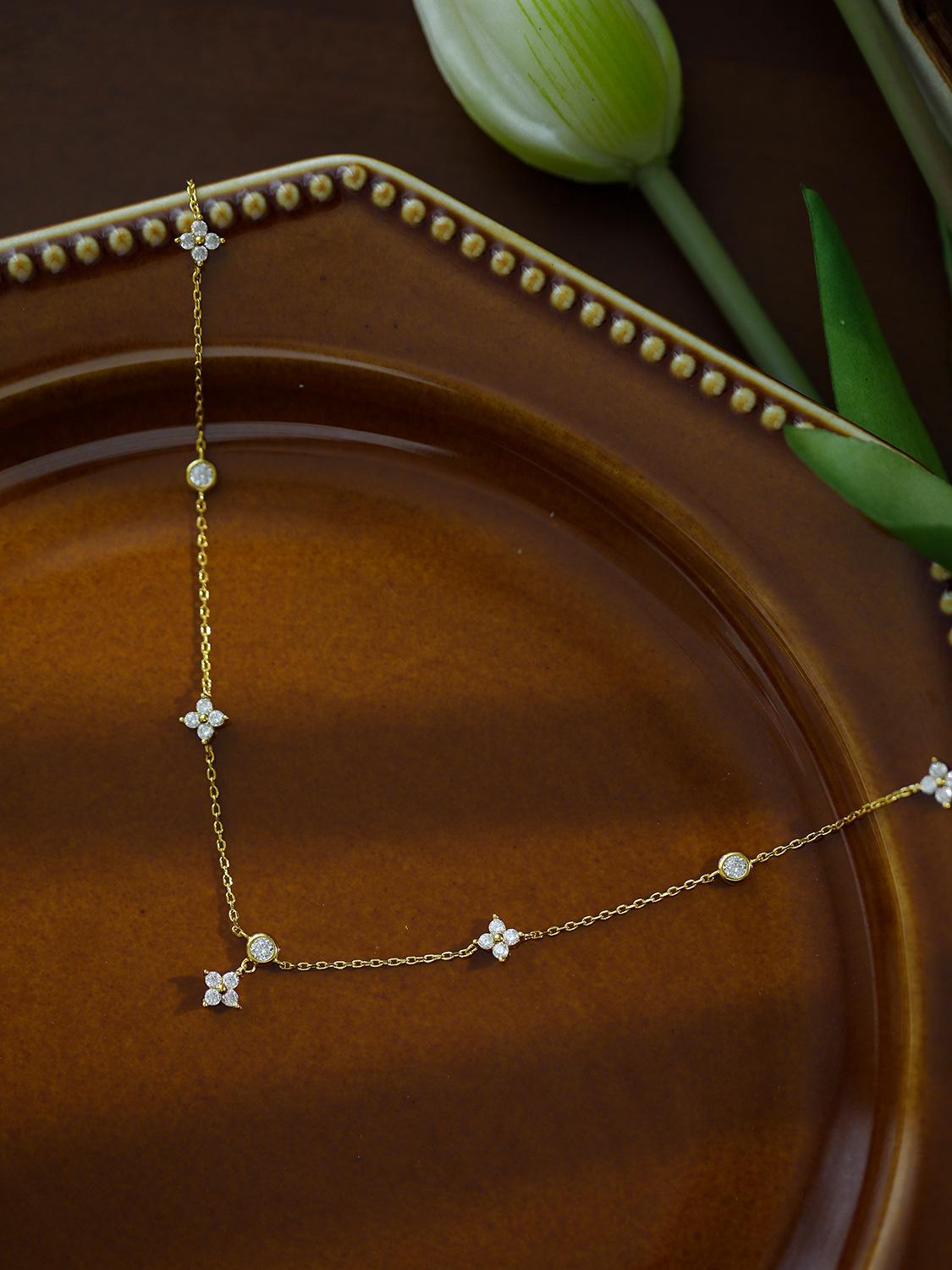 S925 Silver Plated 18K Gold Four-Leaf Clover Lucky Vintage Simple Elegant Collarbone Necklace