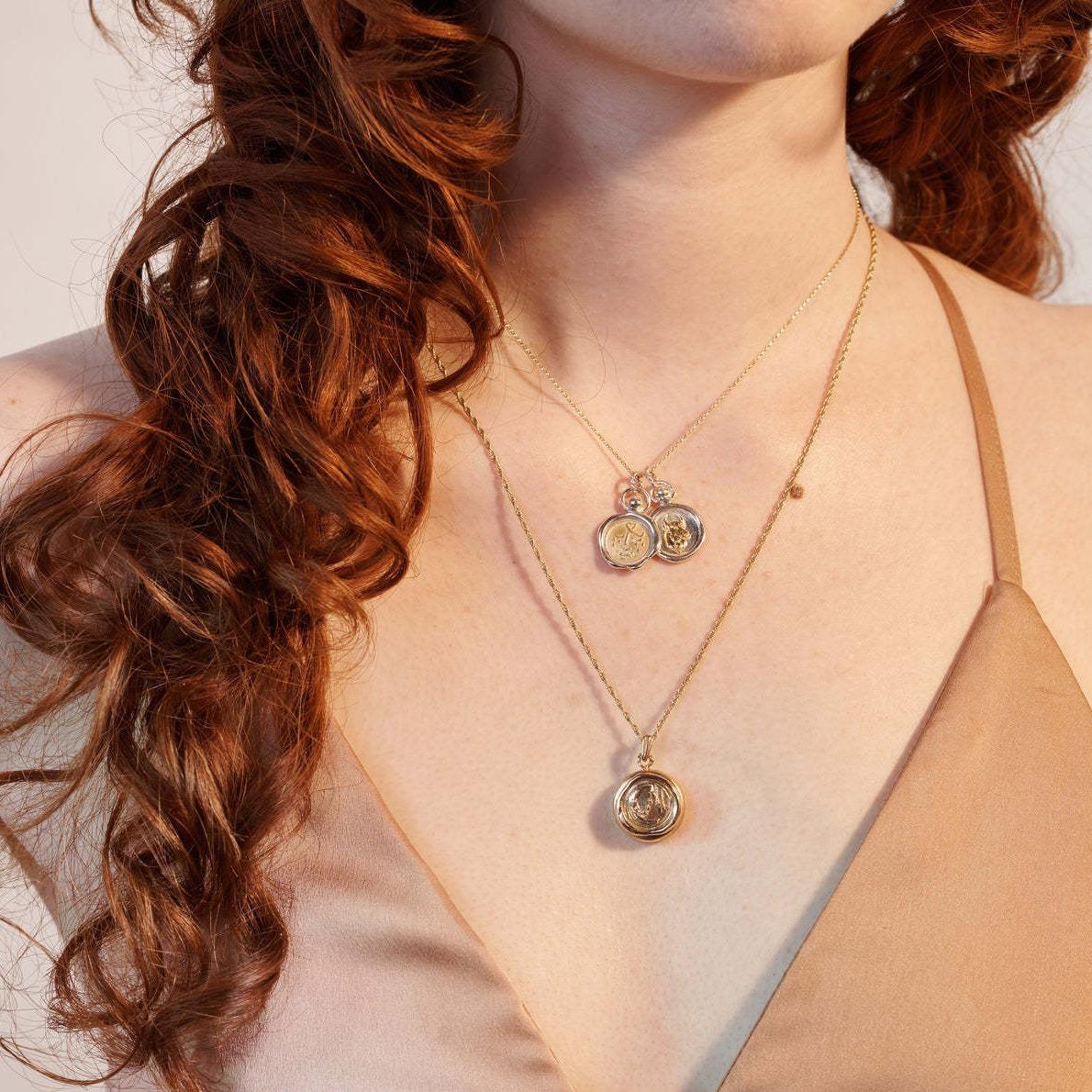 European and American 12 Zodiac Sign Stamp Color Retention Casting Plated 18K Gold Contrast Pendant Necklace for Women Twelve Zodiac Sign Necklace