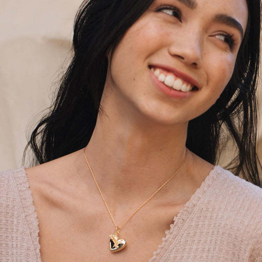 Valentine's Day Design Heart-shaped Pendant Necklace Commemorative Open and Close Heart Pendant Clavicle Chain Copper Plated with 18K Gold