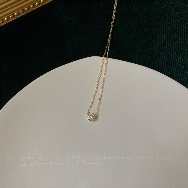 Single Mini Moissanite Sparkling Diamond Sterling Silver Necklace Simple Layered European and American Style Short Exquisite Collarbone Chain