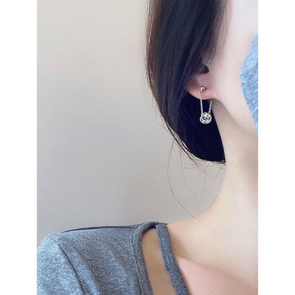 Tassel Unique French Niche Design High-end Ear Clip Earrings Autumn Winter Round Face Slimming Women New Ear Accessories