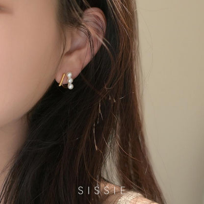 New Three Pearl Clip-On Earrings High-End Niche Mosquito Coil Ear Jewelry Non-Pierced Women's Earrings Studs Autumn Winter Accessories