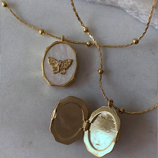 Upgraded Butterfly Shell Photo Album Necklace Frame Retro Openable Necklace