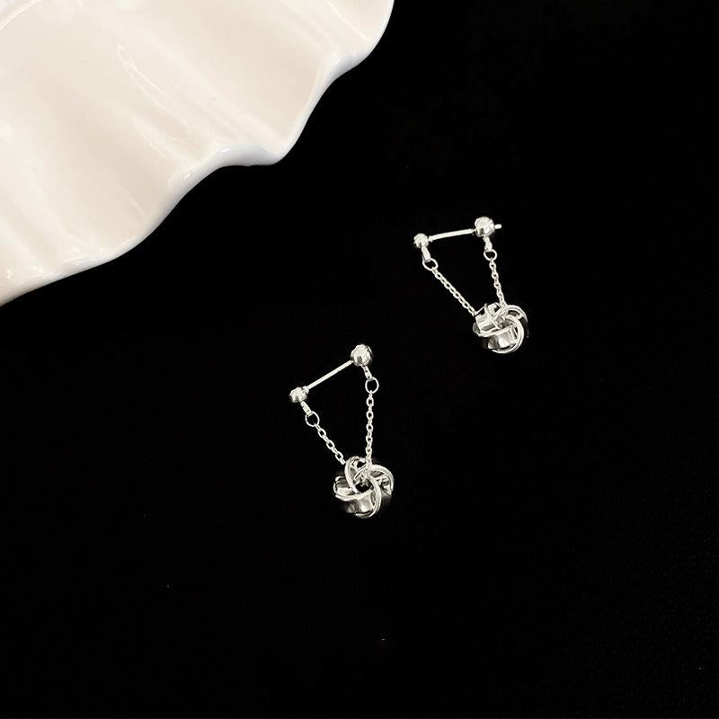 Tassel Unique French Niche Design High-end Ear Clip Earrings Autumn Winter Round Face Slimming Women New Ear Accessories