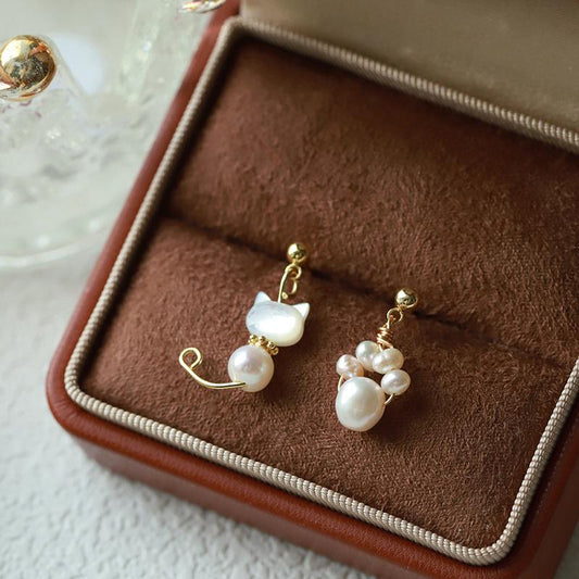 Sweet Cat Earrings New Hot Style Cute Pearl Cat Paw Earrings Non-Pierced Mosquito Coil Ear Clips for Women
