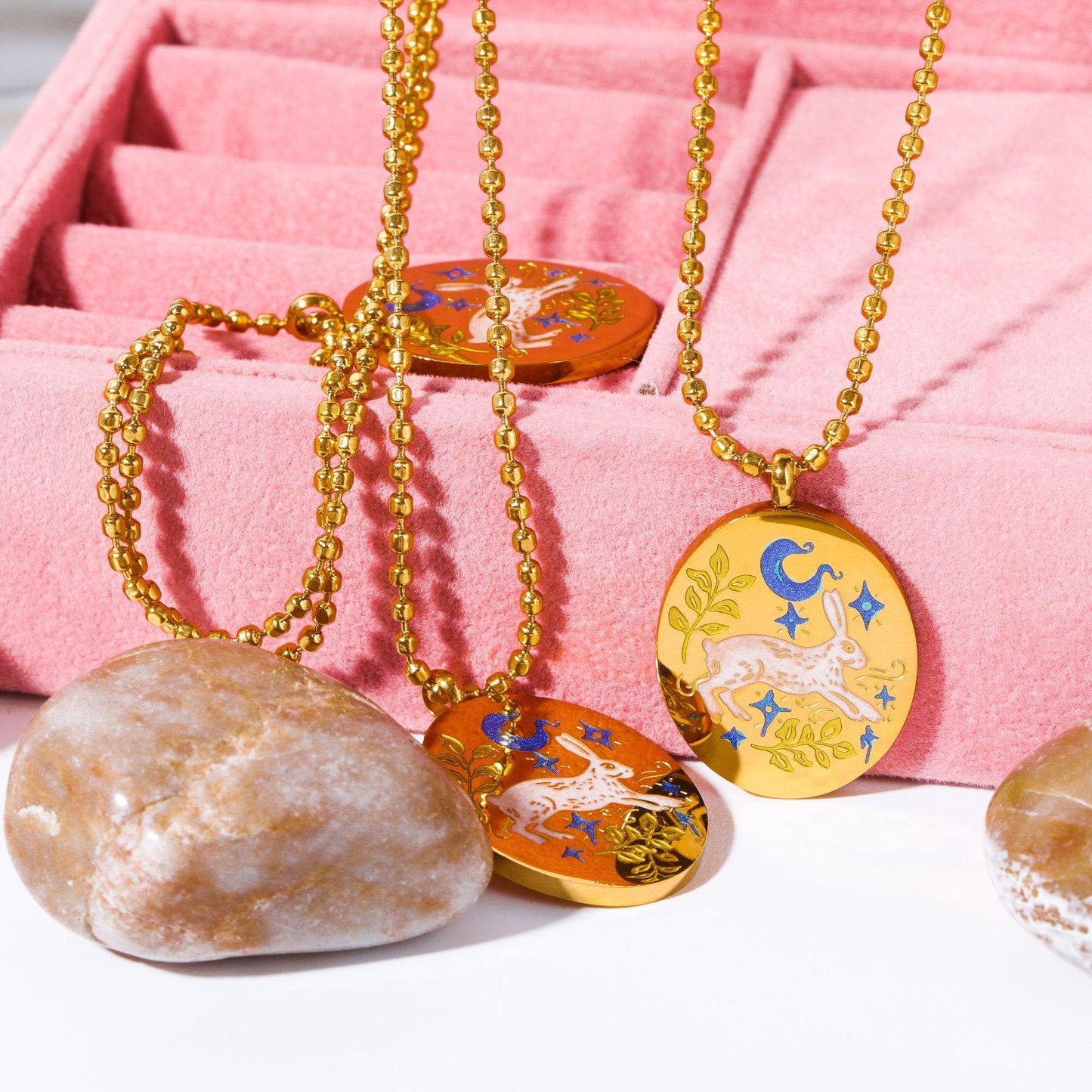 Titanium Steel New Hand-Painted Oil-Drip Rabbit Element Pet Oval Tarot Card Necklace Color-Retaining 18K Gold Plating
