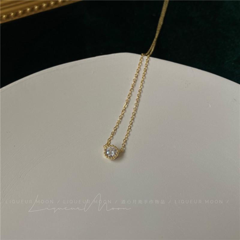 Single Mini Moissanite Sparkling Diamond Sterling Silver Necklace Simple Layered European and American Style Short Exquisite Collarbone Chain