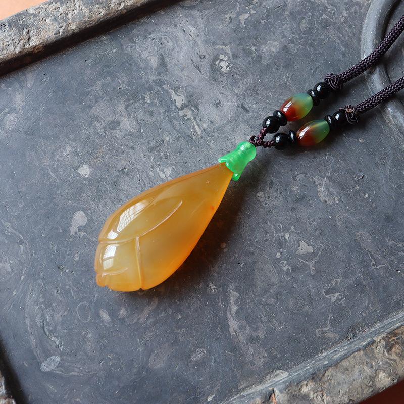 Natural Chalcedony Agate Magnolia Necklace for Women Ice White Chalcedony Pendant Sweater Necklace Versatile Jewelry
