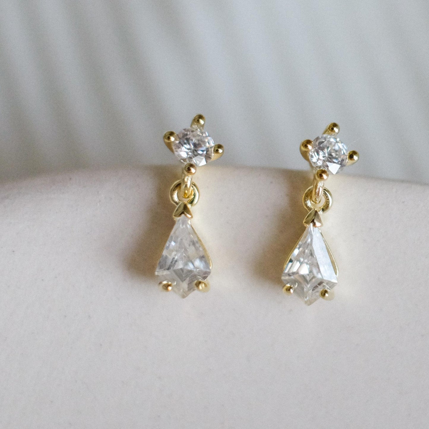 S925 Sterling Silver 14K Gold Plated Mini Earrings for Women Japanese Retro Versatile Commuting Simple Personality Temperament