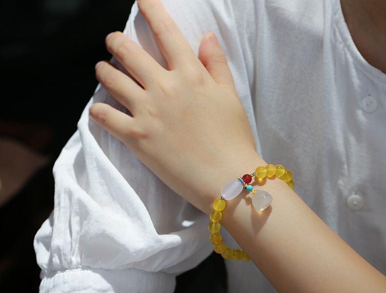 Natural 8MM Yellow Agate Bracelet White Chalcedony Barrel Beads Hanging Lotus Pod Bracelet Jewelry Hand Accessories Couple Best Friend Gift