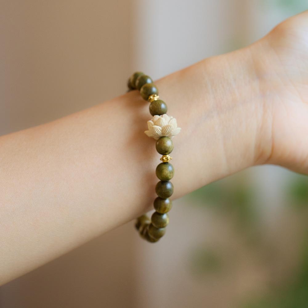 Original Green Sandalwood Bracelet for Female Students, Soft on Fingers, Men's Cultural Play, Buddhist Beads, Sandalwood, Lotus Flower Bracelet, Peripheral Accessories