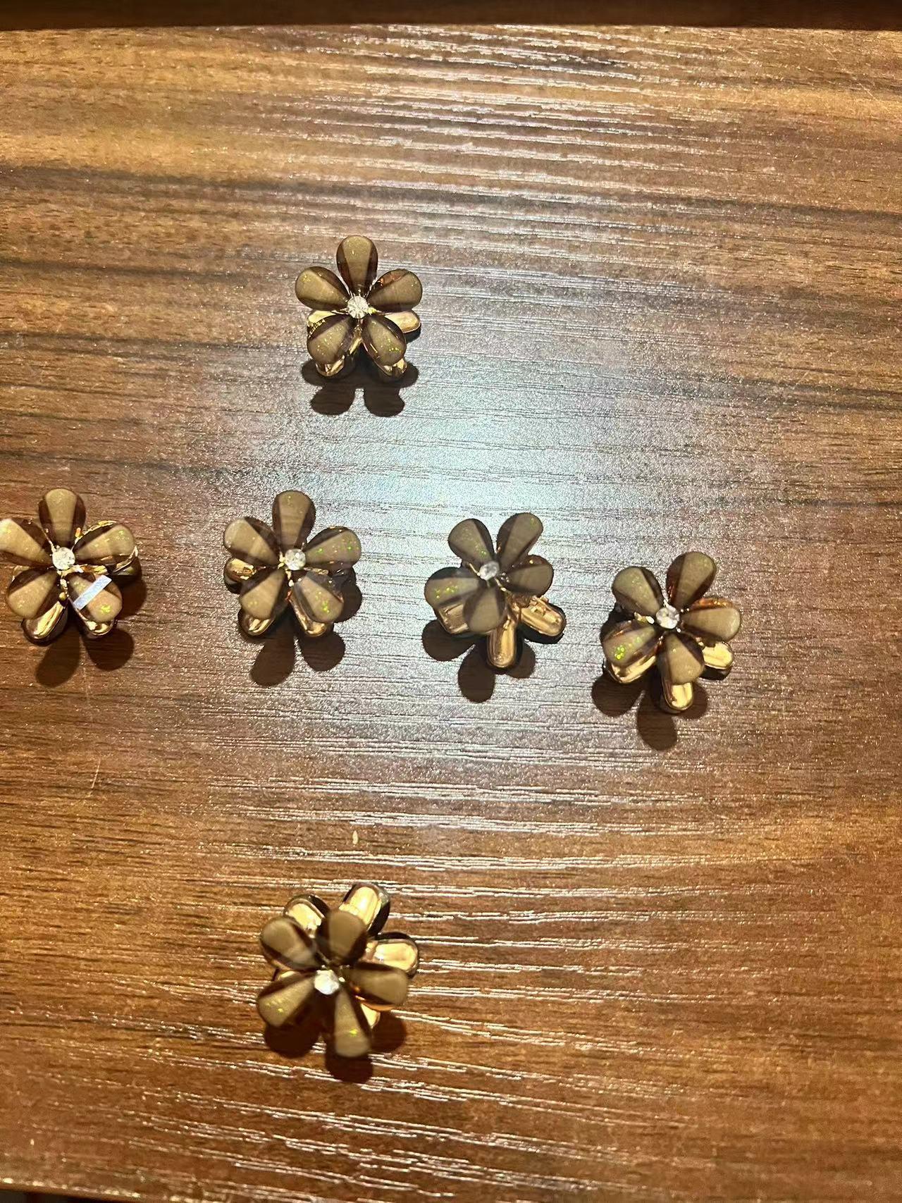 Internet Celebrity Camellia Women's Hair Claw Clip Internet Celebrity Braided Flower Bangs Hair Clip Women's Fashion Versatile