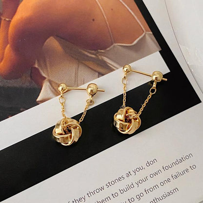 Tassel Unique French Niche Design High-end Ear Clip Earrings Autumn Winter Round Face Slimming Women New Ear Accessories