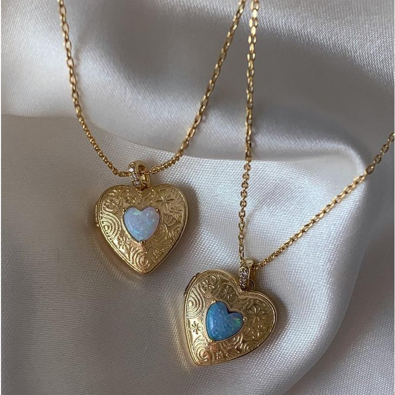 Valentine's Day Design Heart-shaped Pendant Necklace Commemorative Open and Close Heart Pendant Clavicle Chain Copper Plated with 18K Gold