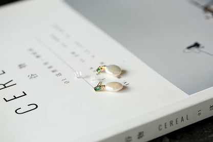 Natural Freshwater Baroque Pearl Earrings Emerald Pearl Earrings 14K Gold-Plated Vintage Stud Earrings for Women Summer Simple
