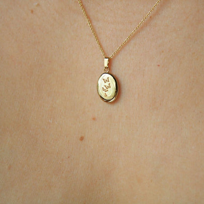 Valentine's Day Design Heart-shaped Pendant Necklace Commemorative Open and Close Heart Pendant Clavicle Chain Copper Plated with 18K Gold