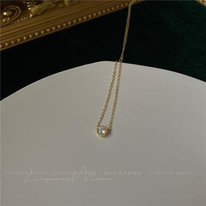 Single Mini Moissanite Sparkling Diamond Sterling Silver Necklace Simple Layered European and American Style Short Exquisite Collarbone Chain
