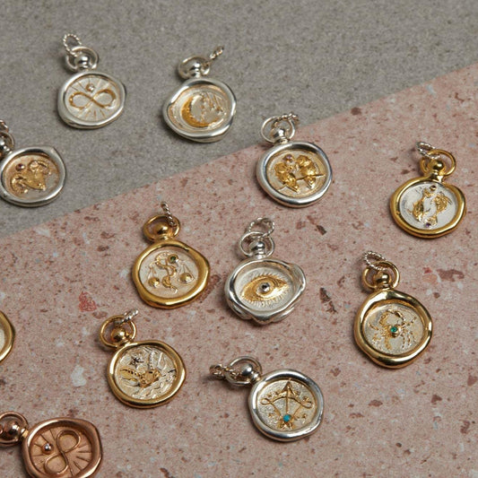European and American 12 Zodiac Sign Stamp Color Retention Casting Plated 18K Gold Contrast Pendant Necklace for Women Twelve Zodiac Sign Necklace
