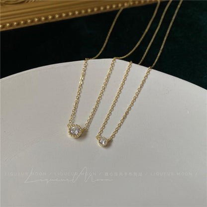 Single Mini Moissanite Sparkling Diamond Sterling Silver Necklace Simple Layered European and American Style Short Exquisite Collarbone Chain