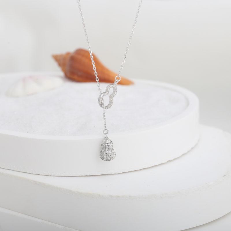Niche Tassel Inlaid Diamond Gourd National Style S925 Sterling Silver Necklace for Women High-end Non-fading Hollow Small Gourd Jewelry