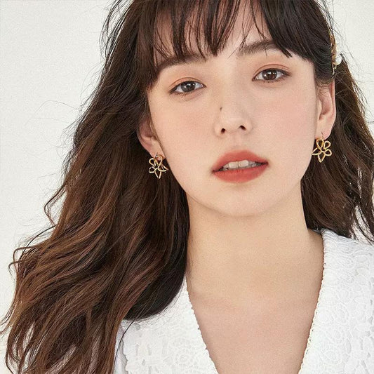 Non-Pierced Ear Clips Monet Garden Hollow Flower Earrings Fashion French Style Elegant Girl Versatile Simple Light Luxury Ear Clips