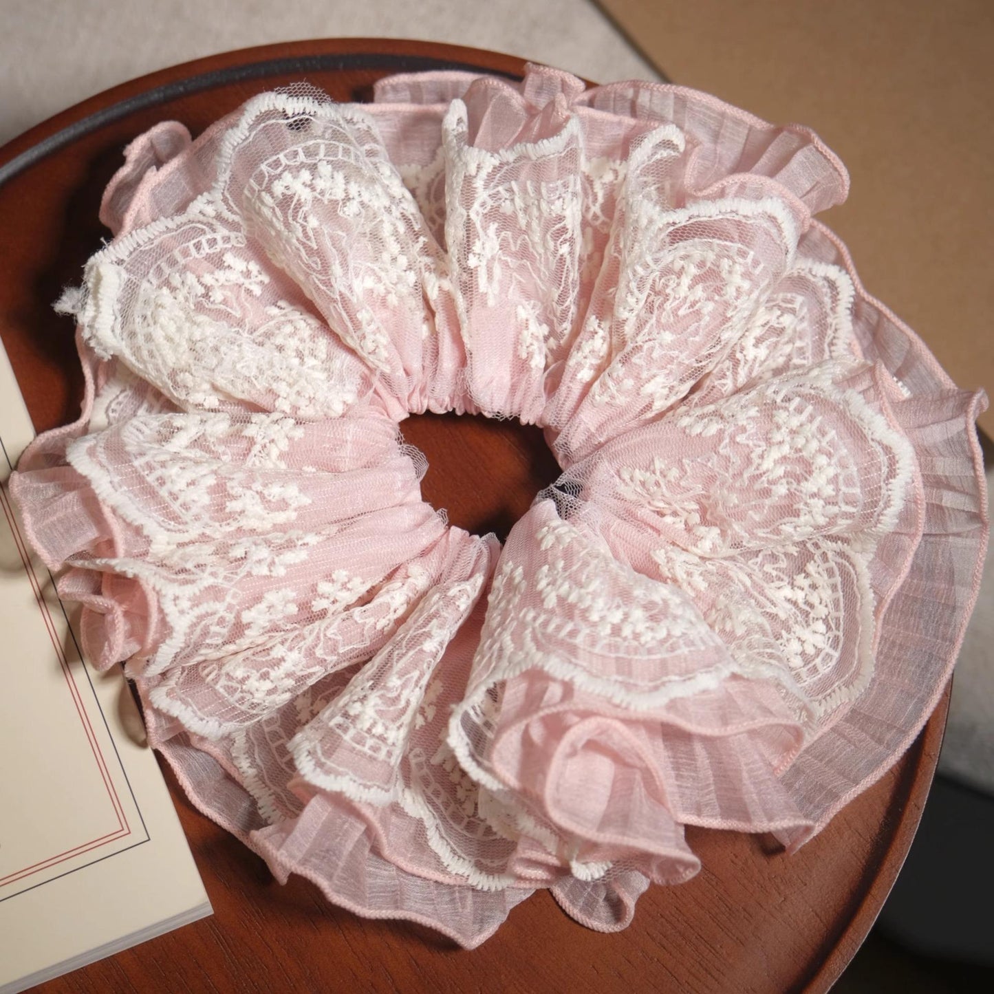 &lt;Dreamland&gt; Sheer Lace Hair Tie Ins Hair Accessories for Women Bun French Retro Hair Rope Hair Ornament Hair Flower